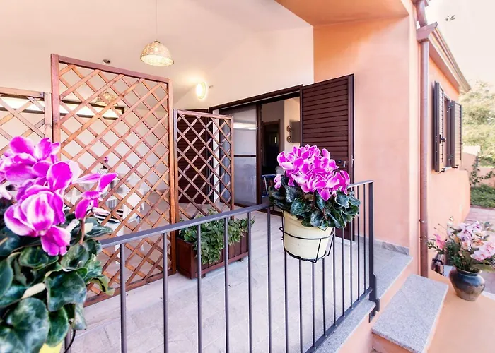 Vakantiehuis Laura 350 Mt Baia Di Porto Frailis *