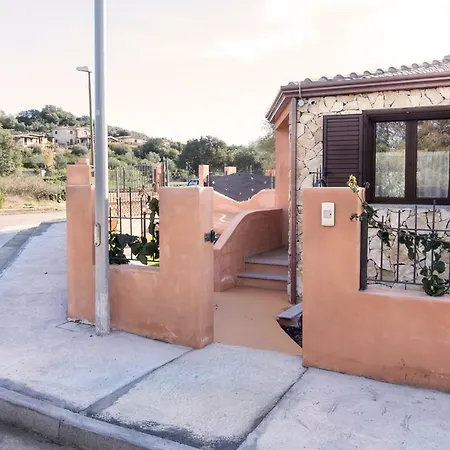 Laura 350 Mt Baia Di Porto Frailis * ארבאטקס